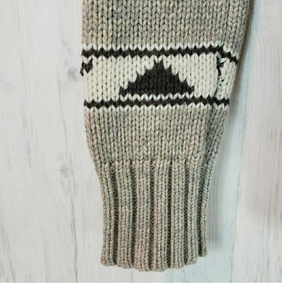 Aritzia Tna Small Cowichan Sea To Sky Sweater - Picture 8 of 9